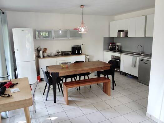 Appartement à vendre 179 000 € 4 pièces 3 chambres 72 m² RDC Saint-Étienne 42000