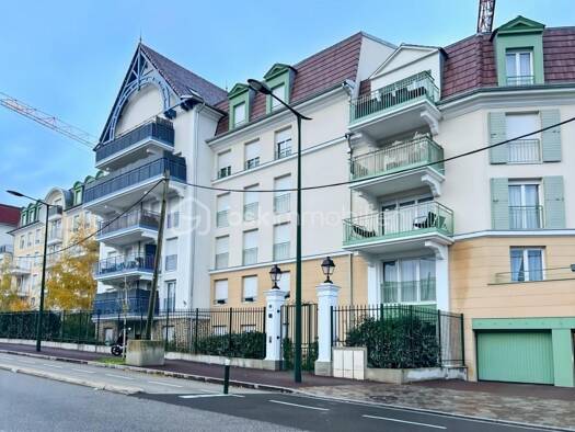 Appartement à vendre 142 000 € 1 pièce 29,8 m² RDC/5 Montgolfier Le Blanc-Mesnil 93150