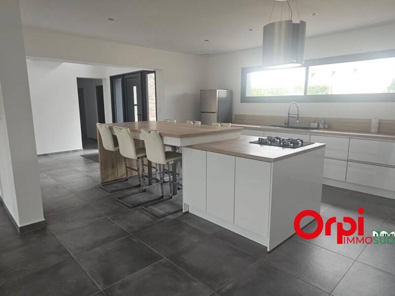 Maison à louer, 264m², WARLOY BAILLON