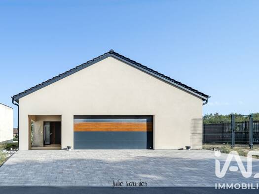 Maison de plain-pied à vendre 365 000 € 7 pièces 4 chambres 139 m² 900 m² de terrain Tromborn 57320