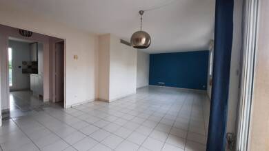 Appartement à louer 850 € 3 pièces 2 chambres 71 m² Étage 2/5 Avignon 84000