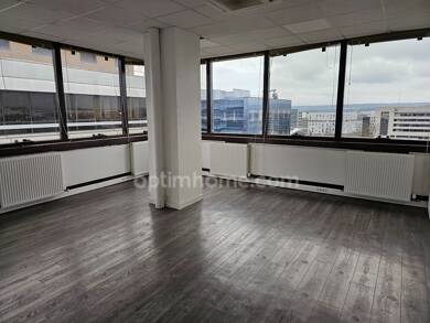 Espace bureau à louer 604 € 27 m² de bureaux Cité Artisanale-Chauffours Cergy 95000