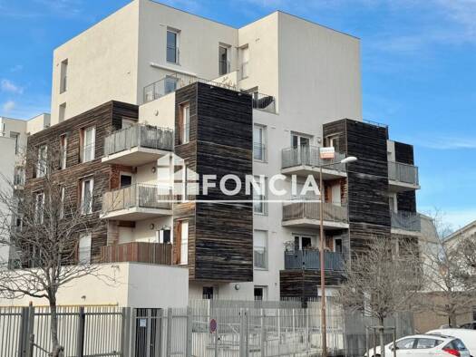 Appartement à vendre 105 000 € 1 pièce 29,5 m² Étage 3/4 Avignon 84000