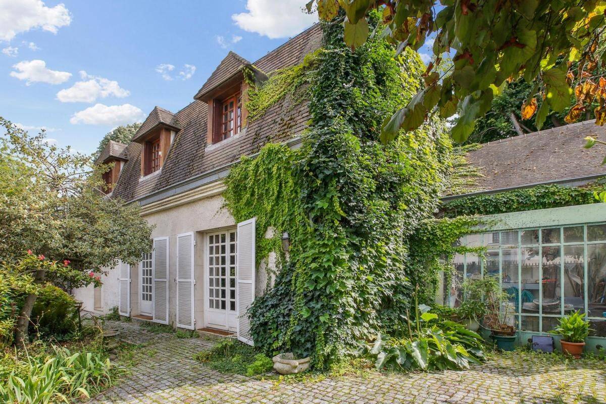 Maison à vendre, 200m², SAINT MAUR DES FOSSES
