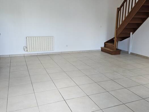 Maison à louer 580 € 2 pièces 1 chambre 52 m² 60 m² de terrain Forges-les-Eaux 76440