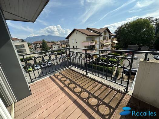 Appartement à vendre 220 000 € 2 pièces 1 chambre 49,44 m² Étage 3/4 Nord Reignier-Ésery 74930