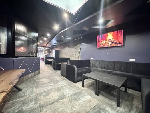 Local commercial à vendre 294 000 € 200 m² de surface de vente Louvres 95380