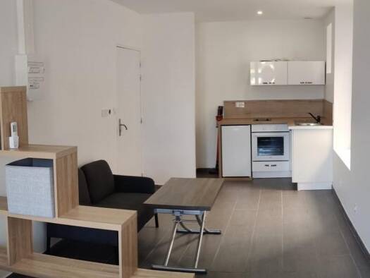 Appartement à louer - logement étudiant 600 € 1 pièce 25 m² Argensol Orange 84100