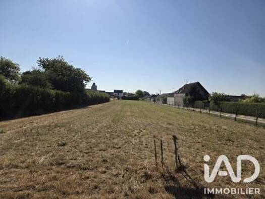 Terrain constructible viabilisé à vendre 65 000 € 3 234 m² de terrain Gélannes 10100