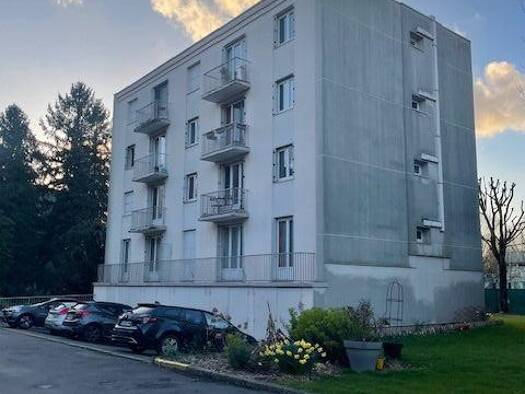 Appartement à louer 1 300 € 3 pièces 2 chambres 72 m² Étage 2/3 La Haie Bertrand Villepinte 93420