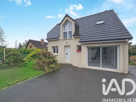 Maison à vendre 310 000 € 6 pièces 4 chambres 110 m² 940 m² de terrain Nogent-le-Roi 28210