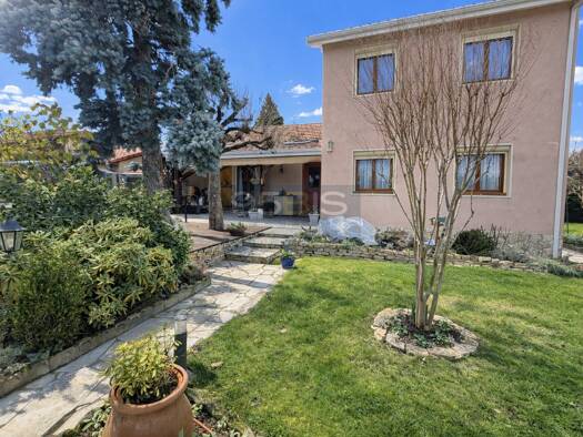 Maison en viager Bouquet 153 000 € 5 pièces 3 chambres 106 m² Genas 69740