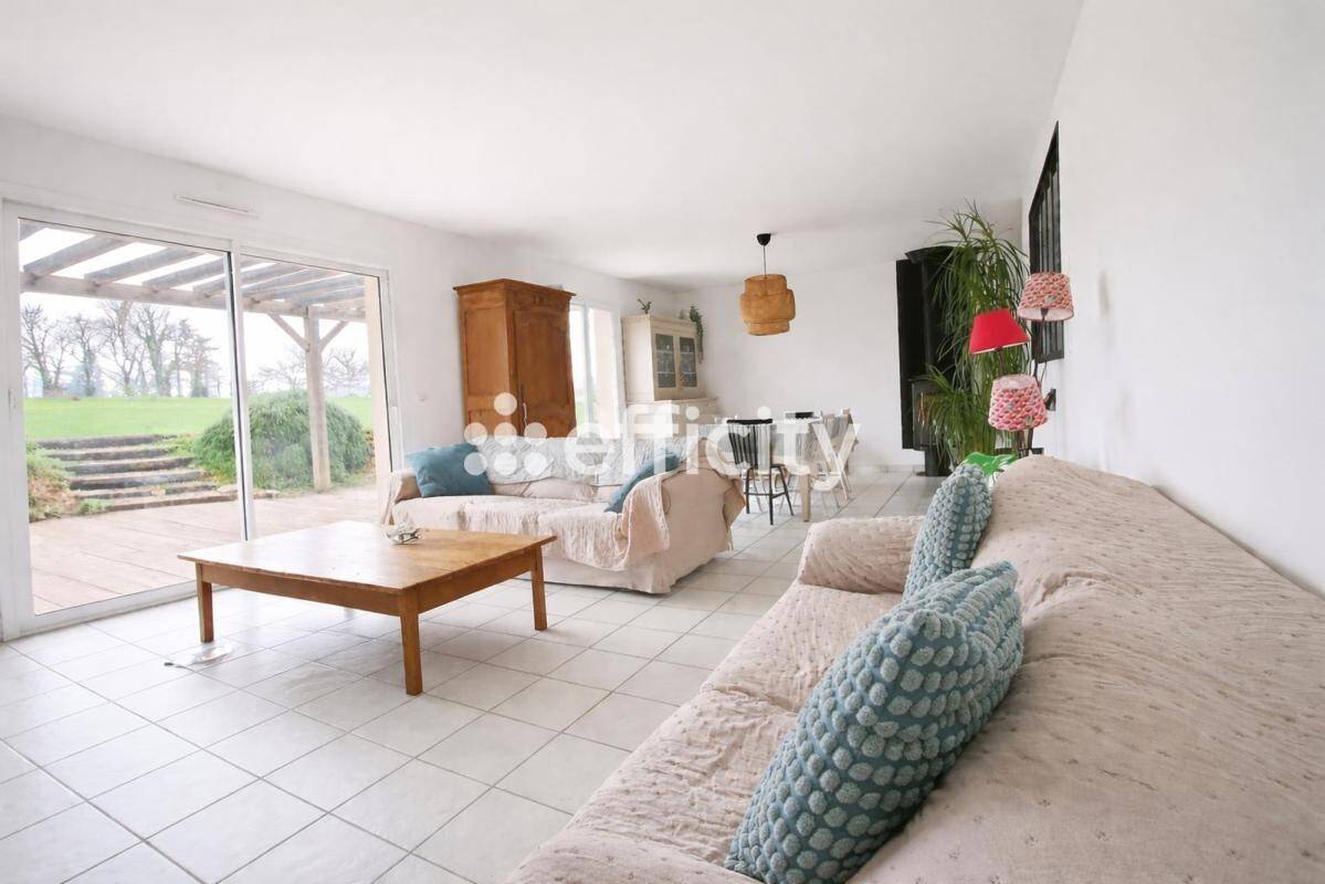 Maison à vendre, 108m², CHASSENEUIL DU POITOU