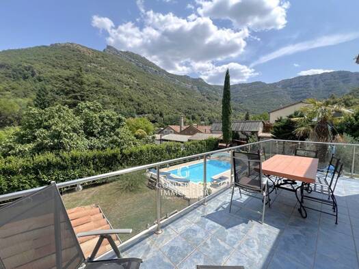 Villa à vendre 379 000 € 6 pièces 4 chambres 180 m² 1 300 m² de terrain Sumène 30440