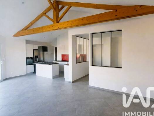 Maison de plain-pied à vendre 319 900 € 4 pièces 3 chambres 126 m² 801 m² de terrain Avrillé 85440