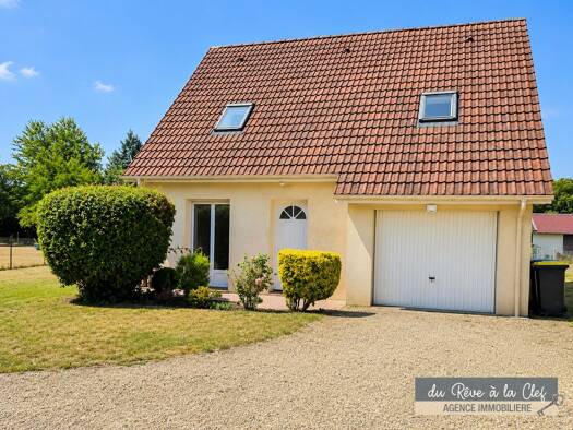 Maison à vendre 210 000 € 4 pièces 3 chambres 89,96 m² 973 m² de terrain Brionne 27800