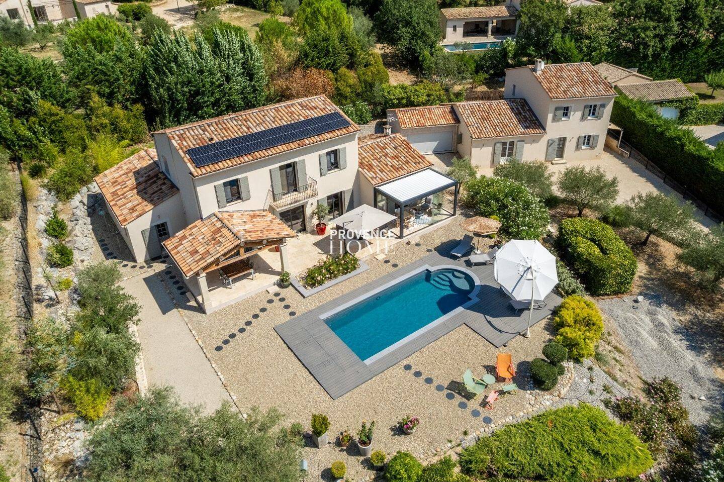 Maison à vendre, 330m², SAINT SATURNIN LES APT
