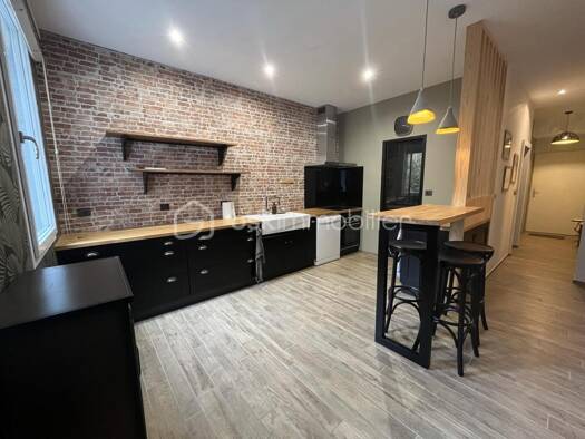 Appartement à vendre 210 000 € 3 pièces 2 chambres 105 m² 1er étage Vouvray 37210