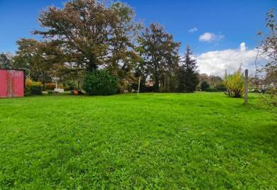 Terrain constructible à vendre 109 000 € 1 205 m² de terrain Campagne Changé 72560