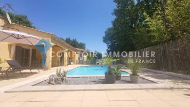 Maison de plain-pied à vendre 395 000 € 5 pièces 4 chambres 130 m² 1 069 m² de terrain Uzès 30700