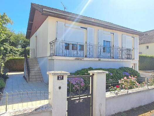 Maison à vendre 162 000 € 4 pièces 2 chambres 83 m² 385 m² de terrain Grenoux-Ribaudières Laval 53000