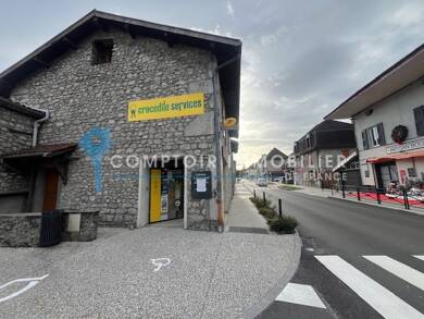 Local commercial à louer 1 200 € 77 m² de surface de vente divisible Bernin 38190