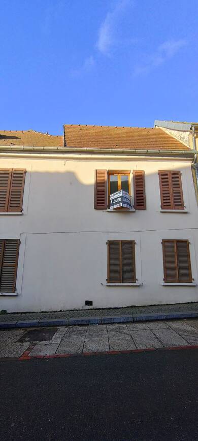 Appartement à louer 650 € 1 pièce 20 m² 1er étage Louvres 95380