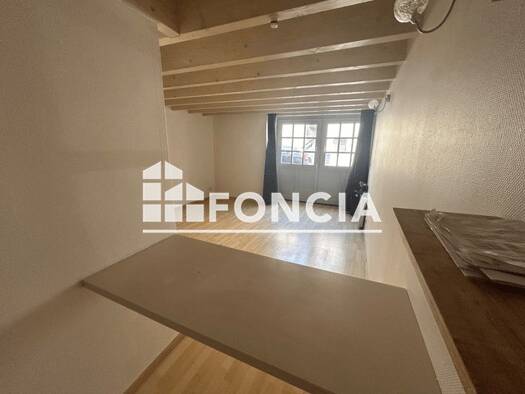 Appartement à louer 541 € 3 pièces 2 chambres 70,9 m² RDC Monségur 33580