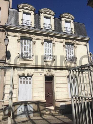 Maison à vendre 199 990 € 9 pièces 6 chambres 191,4 m² 129 m² de terrain Chatellerault 86100