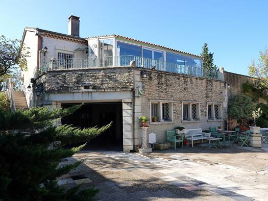 Maison en viager Bouquet 200 000 € 5 pièces 3 chambres 420 m² 815 m² de terrain Ouest Chateaurenard 13160