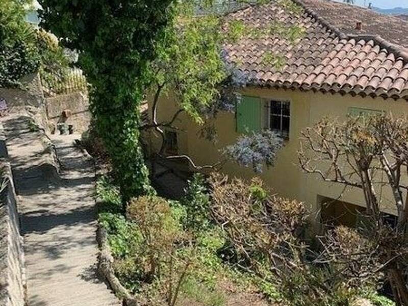 Maison à louer, 167m², MARSEILLE 16E