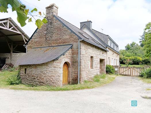 Maison à vendre 208 000 € 5 pièces 4 chambres 120 m² 918 m² de terrain Lanvénégen 56320