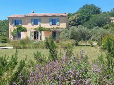 Villa à vendre 373 000 € 4 pièces 3 chambres 130 m² 3 006 m² de terrain La Verdière 83560