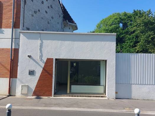 Local commercial à louer 499 € 47 m² de surface de vente Centre Anzin 59410