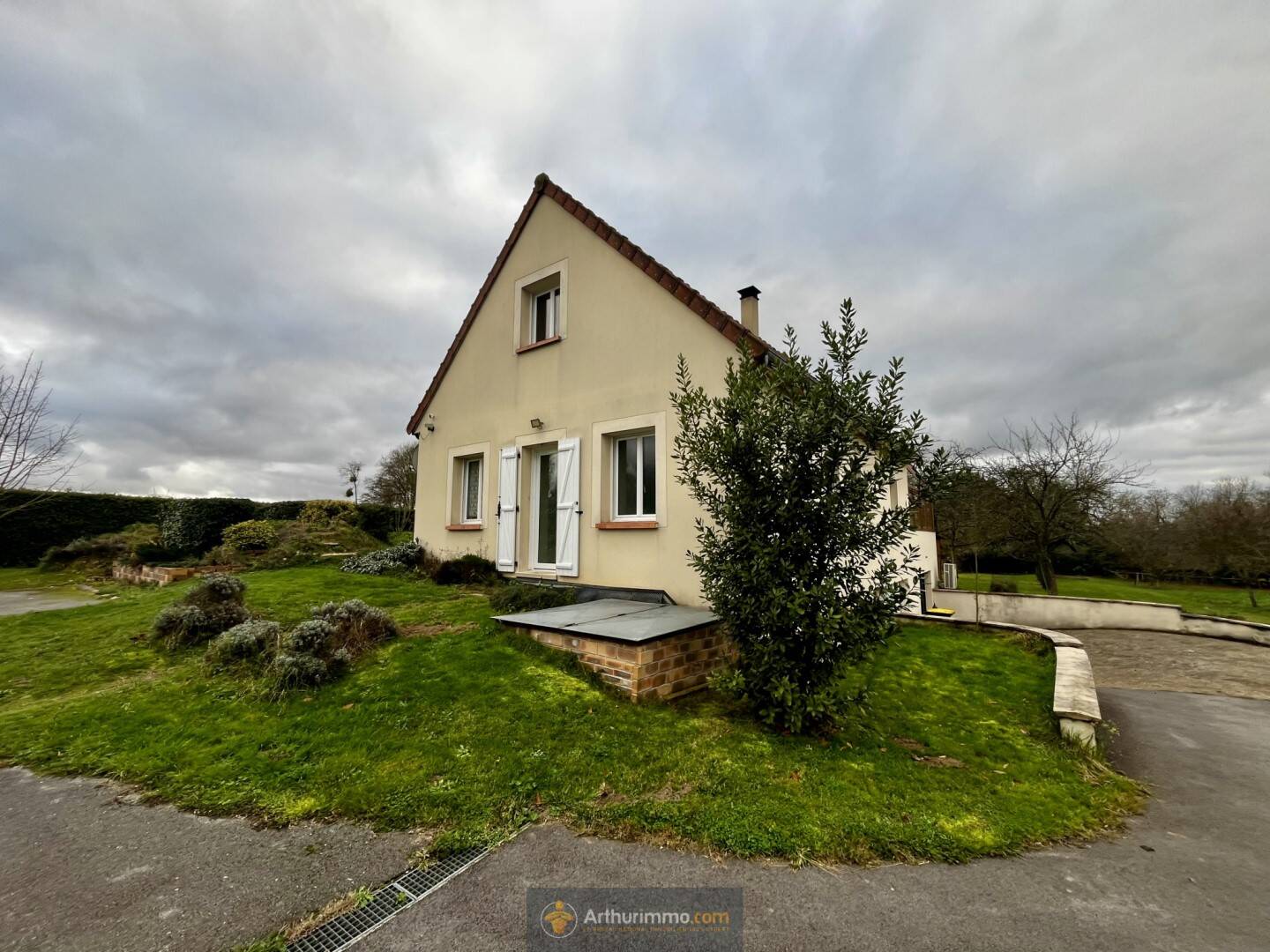 Maison à vendre, 188m², SAINT JEAN LES DEUX JUMEAUX