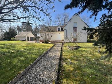 Maison à vendre 149 800 € 5 pièces 3 chambres 155 m² 1 513 m² de terrain St Bonnet Troncais 03360