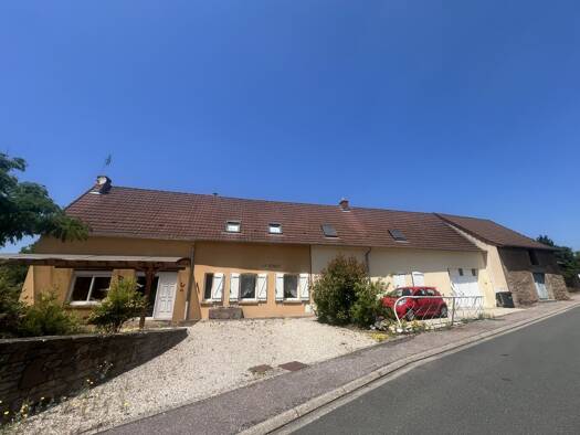 Maison à vendre 330 000 € 10 pièces 5 chambres 221 m² 1 674 m² de terrain Vendenesse les Charolles 71120