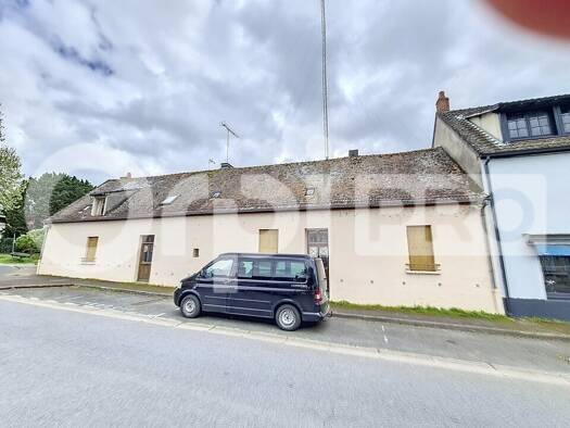 Local commercial à vendre 44 000 € 156 m² de surface de vente Cosne-d'Allier 03430