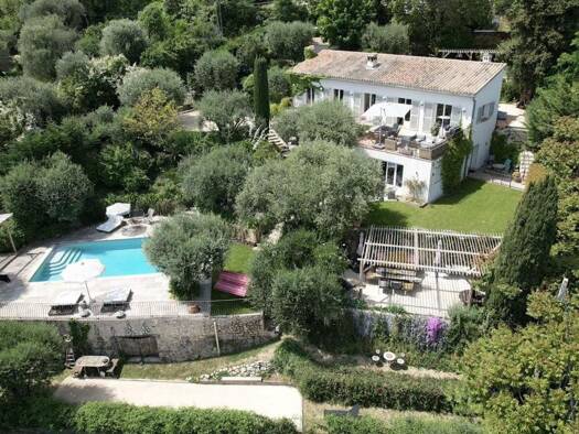 Maison à vendre 1 695 000 € 8 pièces 5 chambres 237 m² 1 500 m² de terrain Saint Jean-Saint Christophe Grasse 06130