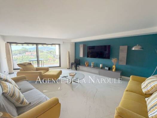 Appartement à vendre 1 260 000 € 5 pièces 3 chambres 126,64 m² Étage 4/7 Cannes Marina-La Roubine Mandelieu-la-Napoule 06210