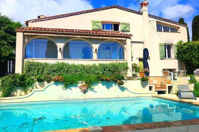 Maison à vendre 839 000 € 6 pièces 4 chambres 150 m² 705 m² de terrain Cagnes-sur-Mer 06800