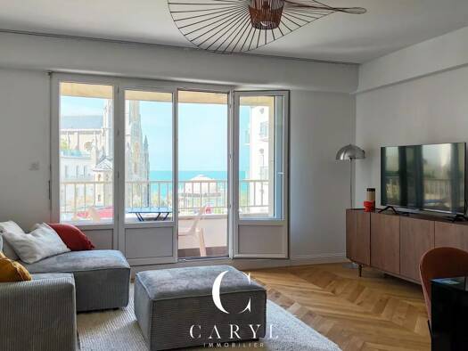 Appartement à vendre 1 100 000 € 3 pièces 2 chambres 80 m² Étage 2/8 Front de Mer Biarritz 64200