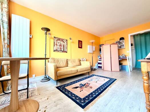 Appartement à vendre - Première occupation 255 000 € 1 pièce 34,79 m² Étage 5/5 Centre Ville Clichy 92110