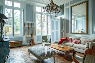 Duplex à louer 4 500 € 7 pièces 5 chambres 187,8 m² RDC Versailles 78000