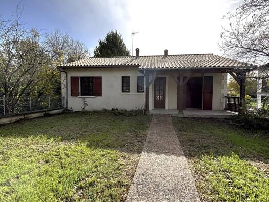 Maison à vendre 159 500 € 5 pièces 4 chambres 140 m² 2 268 m² de terrain Ribérac 24600