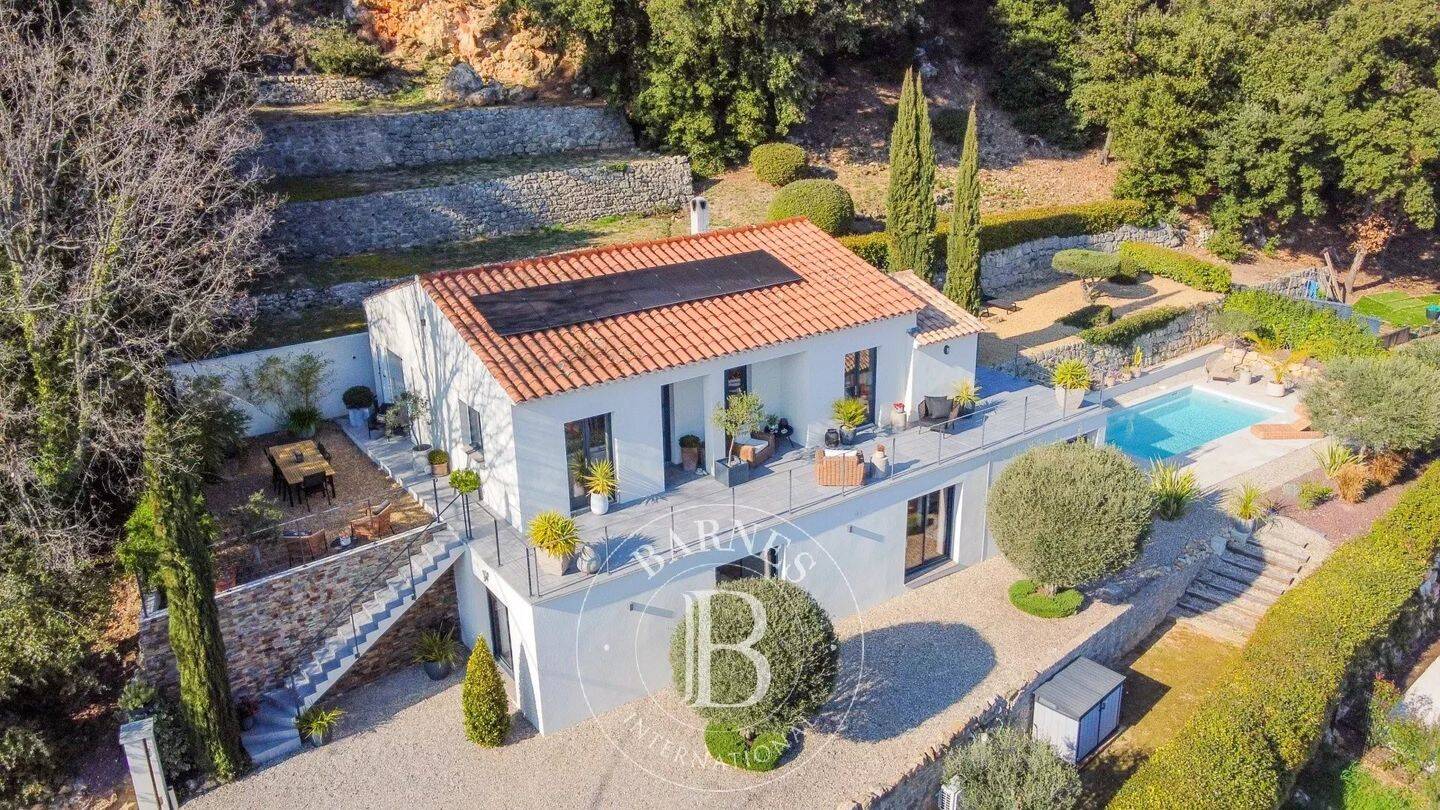 Maison à vendre, 130m², BAGNOLS EN FORET