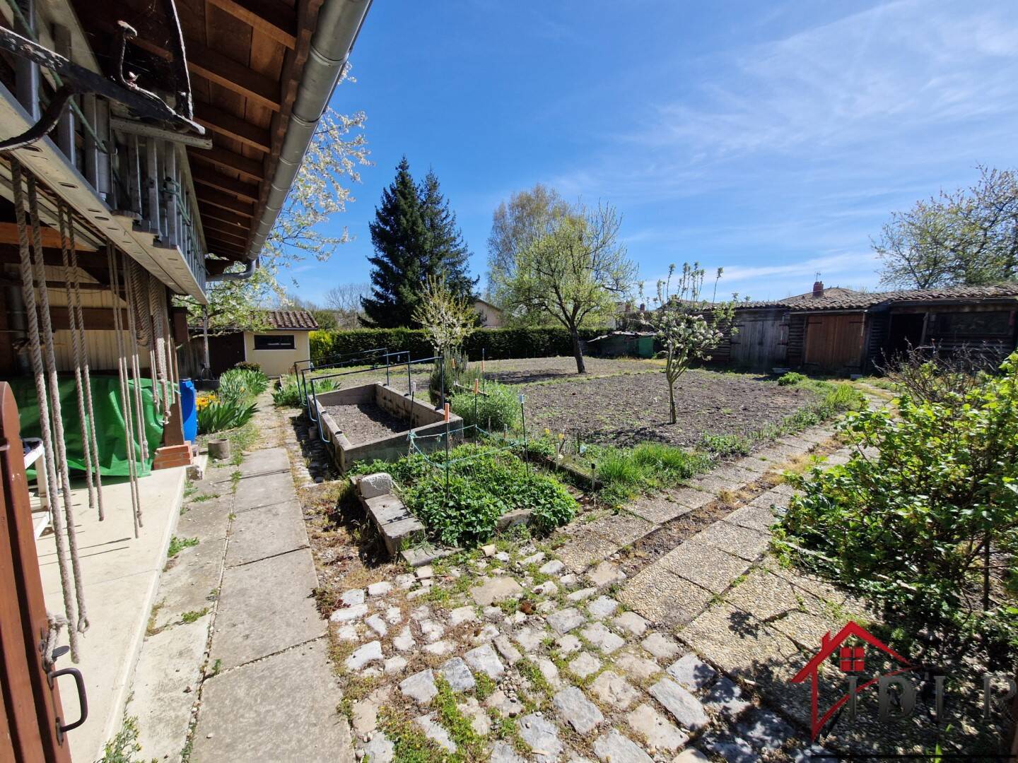 Maison à vendre, 107m², LA NEUVILLE AU PONT