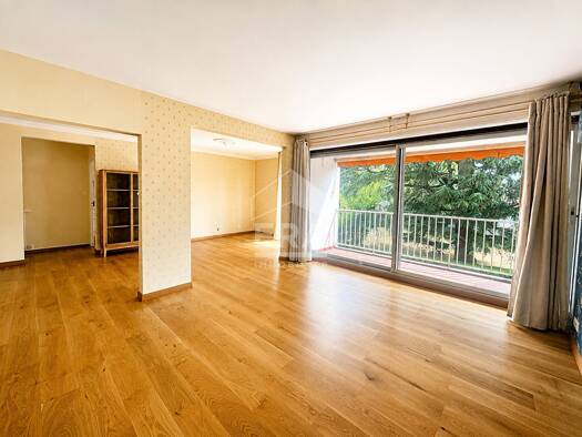 Appartement à vendre 292 110 € 3 pièces 2 chambres 77,28 m² Étage 1/7 Pau Sud Pau 64000