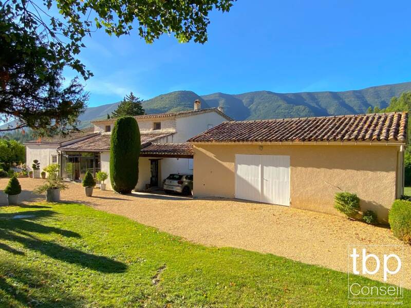 Maison à vendre, 366m², MONTBRUN LES BAINS