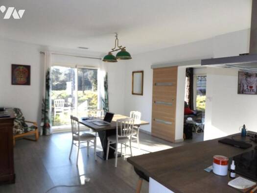 Maison de plain-pied à vendre 269 000 € 4 pièces 2 chambres 1 000 m² de terrain Goudargues 30630